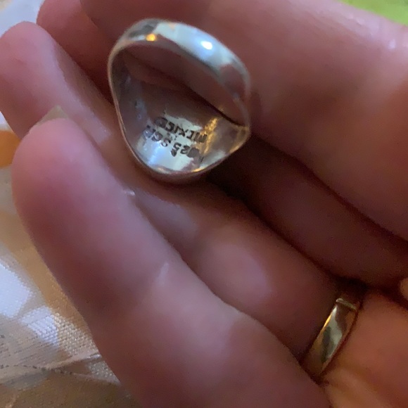 π
π
silver and tiger eye ring - Picture 5 of 7